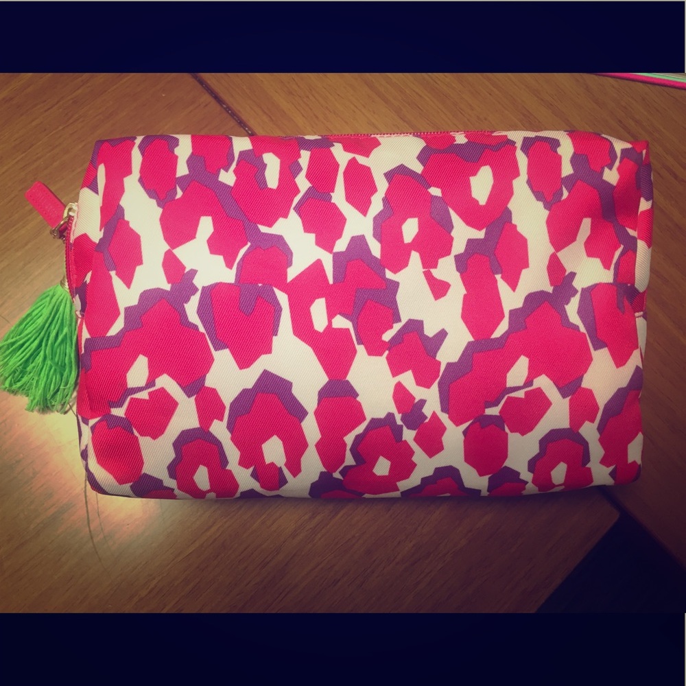 Geometric cheetah makeup bag